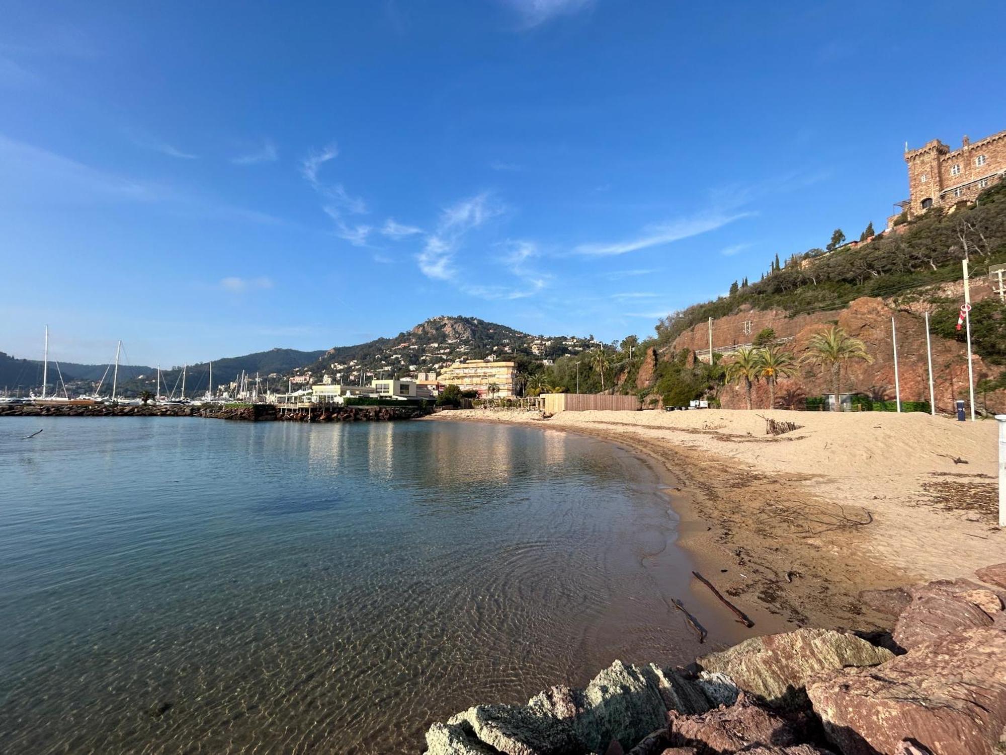 Riviera Beach Hotel Мандельє-ла-Напуль Екстер'єр фото