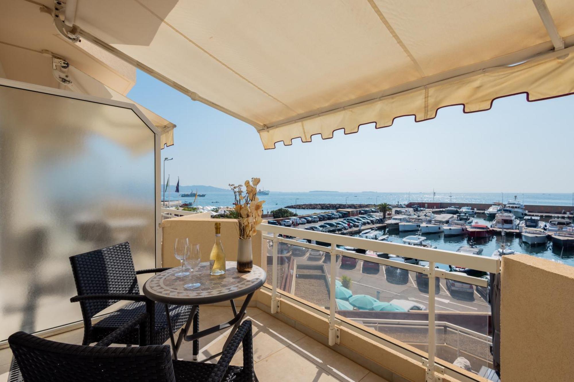 Riviera Beach Hotel Мандельє-ла-Напуль Екстер'єр фото